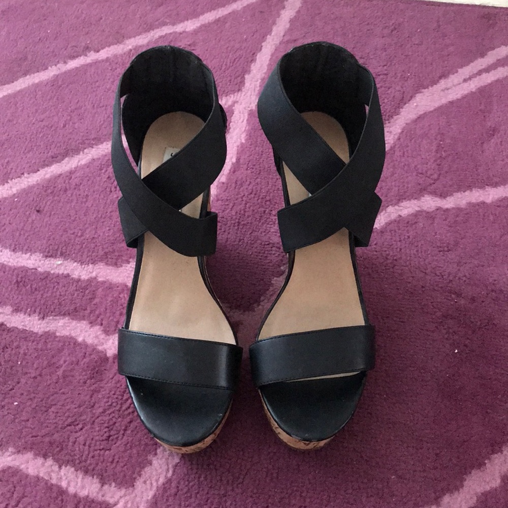 Strappy Steve Madden Wedges - Size 9